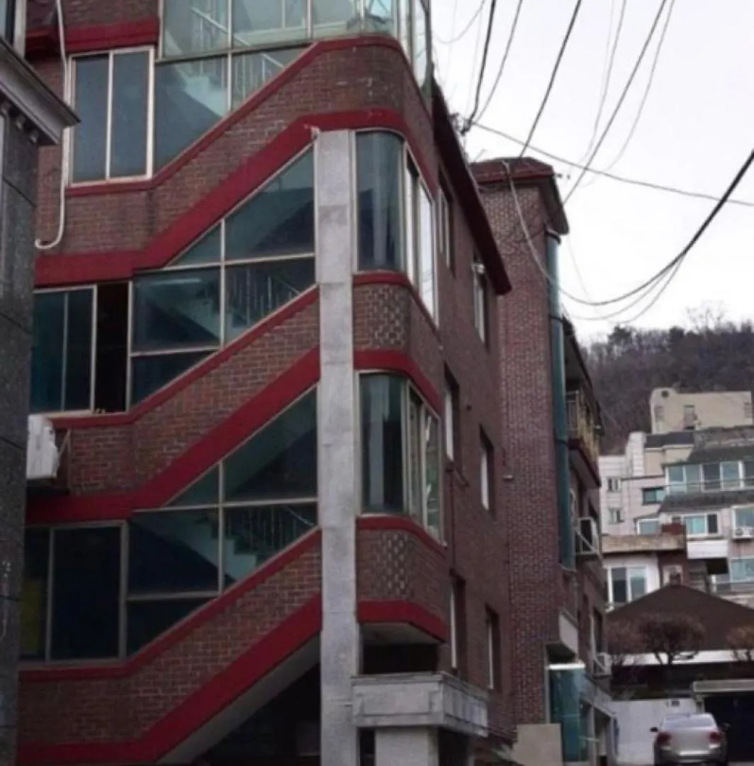 Apartment Bbo Stay, Seoul #Airportbus #Subway Line2 #Sillimstation #Uptoguests #3Rooms4Beds